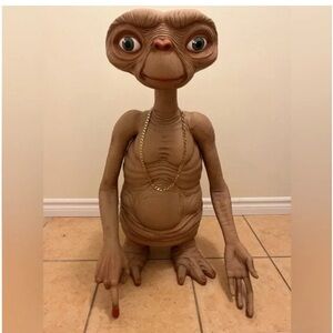 E.T. Extra Terrestrial Movie Life Size 3 Foot Neca Horror Doll Toy Figure